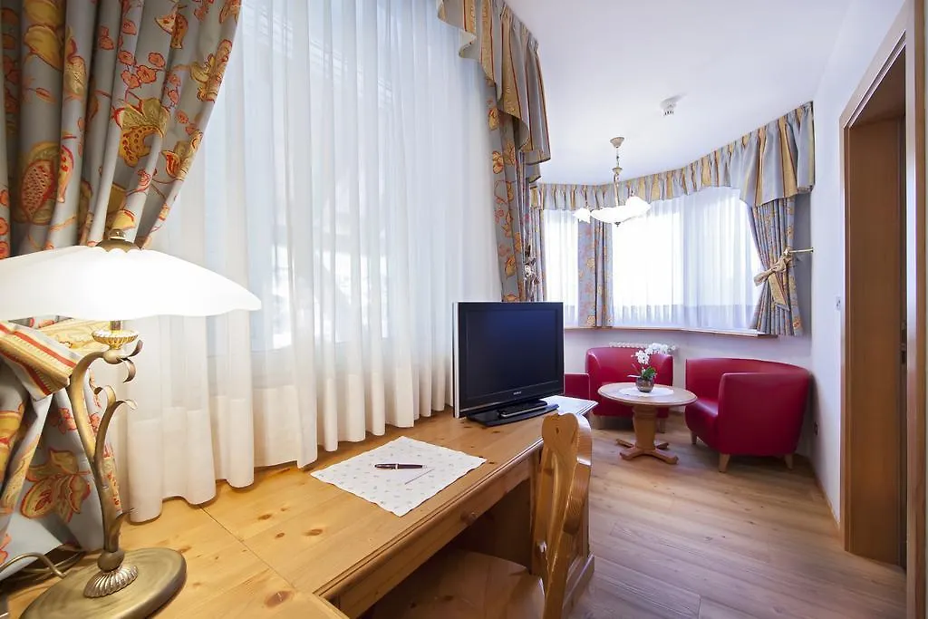 Hotel Corona Krone-1